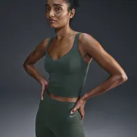 Nike Alate жіноча Medium-Support Padded Sports Bra Tank Top колір зелений