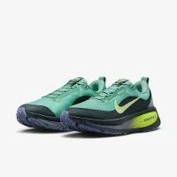 Nike Vomero 18 GORE-TEX чоловічі Waterproof Road Running Кросівки with Reflective Accents колір зелений