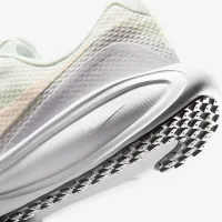 Nike Revolution 8 жіноча Road Running Кросівки колір білий