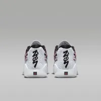 Nike Zion 3 