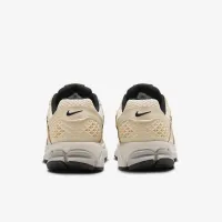 Nike Zoom Vomero 5 жіноча Кросівки колір білий