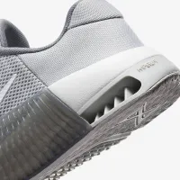 Nike Metcon 9 чоловічі для тренування Кросівки колір сірий