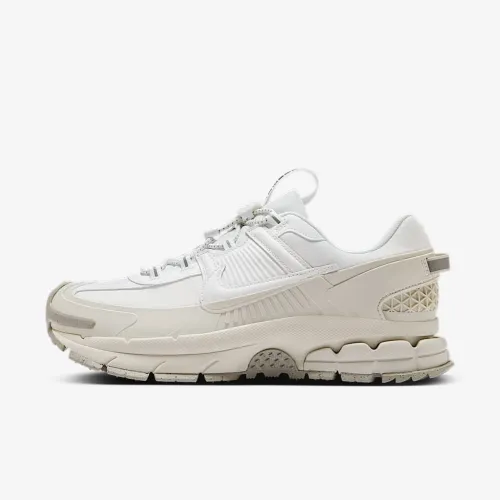 Nike Zoom Vomero Roam чоловічі Winterized Кросівки колір білий