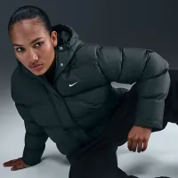 Nike Sportswear женская Therma-FIT Puffer цвет зеленый