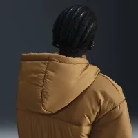 Nike Sportswear Classic Puffer жіноча Therma-FIT Loose Parka колір коричневий