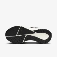 Nike Vomero 17 женская Road Running Кроссовки цвет зеленый