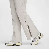 Nike Sportswear Collection жіноча Mid-Rise Repel Zip Pants колір сірий