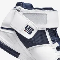 Nike Zoom LeBron 2 чоловічі Кросівки колір білий