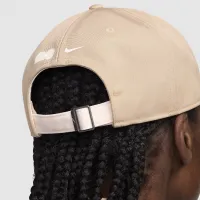 Nike Naomi Osaka Dri-FIT Club Unstructuколір червоний Cap колір коричневий