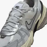 Nike V2K Run чоловічі Кросівки колір білий