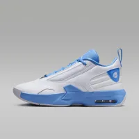 Nike Jordan Max Aura 6 женская Кроссовки цвет белый