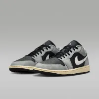 Nike Air Jordan 1 Low SE чоловічі Кросівки колір сірий
