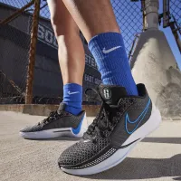 Nike Sabrina 1 