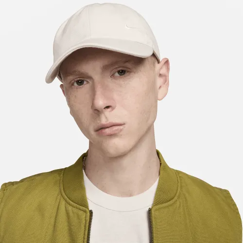 Nike Club Unstructuцвет красный Cap цвет коричневый