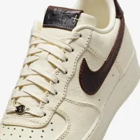 Nike Air Force 1 '07 чоловічі Кросівки колір коричневий