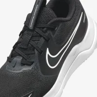 Nike Cosmic Runner Big детские Road Running Кроссовки цвет черный