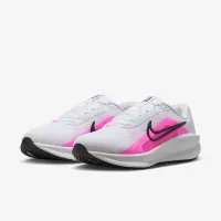 Nike Downshifter 13 женская Road Running Кроссовки (Extra Wide) цвет белый