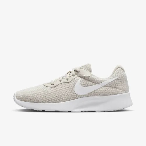 Nike Tanjun жіноча Кросівки колір коричневий