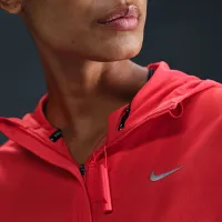 Nike Swift жіноча Repel Packable Running Куртка колір червоний