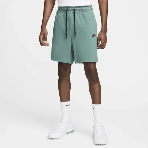 Nike Sportswear Tech мужские Lightweight Knit шорты цвет зеленый