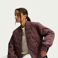 Nike Sportswear женская Loose Quilted Куртка цвет фиолетовый