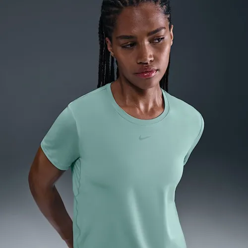Nike One Classic жіноча Dri-FIT Short-Sleeve Top колір зелений
