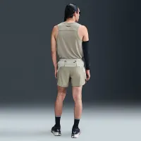 Nike Solar Chase мужские Dri-FIT ADV Running Tank Top цвет зеленый
