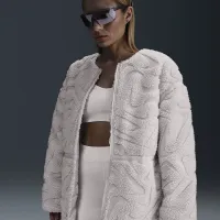 Nike Sportswear женская Loose High-Pile Куртка цвет коричневый