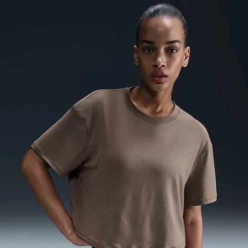 Nike One Relaxed женская Dri-FIT Cropped Short-Sleeve Top цвет коричневый
