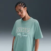 Nike Sportswear женская Loose Short-Sleeve Graphic футболка цвет зеленый