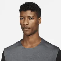 Nike Dri-FIT Rise 365 мужские Short-Sleeve Trail Running Top цвет черный