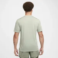 Nike Rise 365 чоловічі Dri-FIT Short-Sleeve Running Top колір зелений