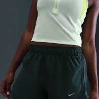 Nike Tempo жіноча Dri-FIT Mid-Rise Brief-Lined Running шорти колір зелений