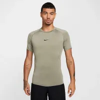 Nike Pro мужские Dri-FIT Tight Short-Sleeve Fitness Top цвет зеленый