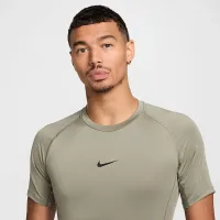 Nike Pro мужские Dri-FIT Tight Short-Sleeve Fitness Top цвет зеленый