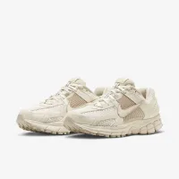 Nike Zoom Vomero 5 жіноча Кросівки колір коричневий