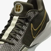 Nike Sabrina 1 