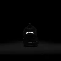 Nike Zoom Vomero Roam чоловічі Winterized Кросівки колір чорний