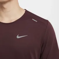 Nike Rise 365 чоловічі Dri-FIT Short-Sleeve Running Top колір червоний