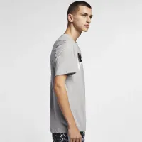 Nike Sportswear чоловічі футболка колір сірий
