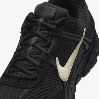 Nike Zoom Vomero 5 чоловічі Кросівки колір чорний