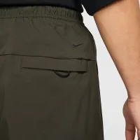 Nike Tech мужские Woven шорты цвет зеленый