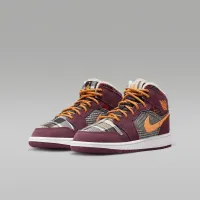 Nike Air Jordan 1 Mid SE Big дитячі Кросівки колір червоний