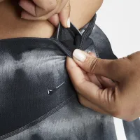 Nike One Luxe жіноча 7