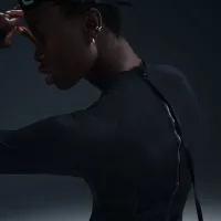 Nike Swim Fusion жіноча HydraLock Long-Sleeve One-Piece (CB) колір чорний