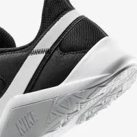 Nike Legend Essential 2 женская для тренировок Кроссовки цвет черный
