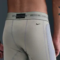 Nike Tech мужские Therma-FIT Base Layer Tights цвет зеленый