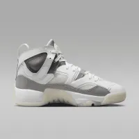 Nike Jumpman Two Trey женская Кроссовки цвет серый