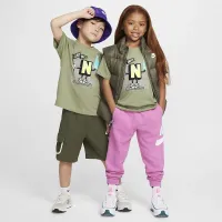 Nike Step Up Your Game Little детские Graphic футболка цвет зеленый