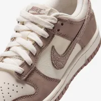 Nike Dunk Low SE Big дитячі Кросівки колір коричневий